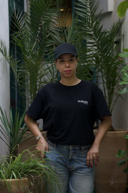 Portrait en extérieur, casquette Oriion — Shooting & portraits, Oriion Studio Marrakech