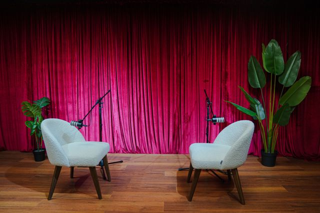 Format talk : la scène en configuration duo — Scène & événements, Oriion Studio Marrakech