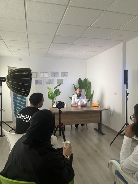 Tournage d'interview dans les locaux du client — Tournages & coulisses, Oriion Studio Marrakech